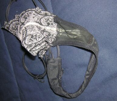 Η Ψηλή Και Καυτή Στεφανία, Θέλει Να Της Χύσουμε Το Βρακάκι Της!