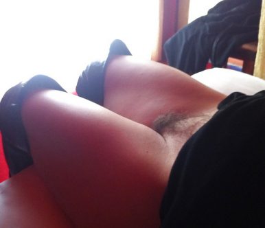 Ψηλή, ξανθιά και απίστευτα καυτή Ελληνίδα μουνάρα, σε φώτος από τα ψώνια, γυμναστήριο και προσωπικές της στιγμές!