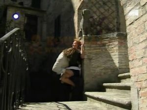 Δείτε βίντεο με όλες της καυτές σκηνές με την Ρένια Λουιζίδου από τη σειρά “Κλεμμένη Ζωή” και την πολυσυζητημένη σκηνή του βιασμού όπου εμφανίζεται ολόγυμνη!