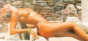 Oι αξέχαστες διάσημες Ελληνίδες που φωτογραφήθηκαν γυμνές στο Playboy