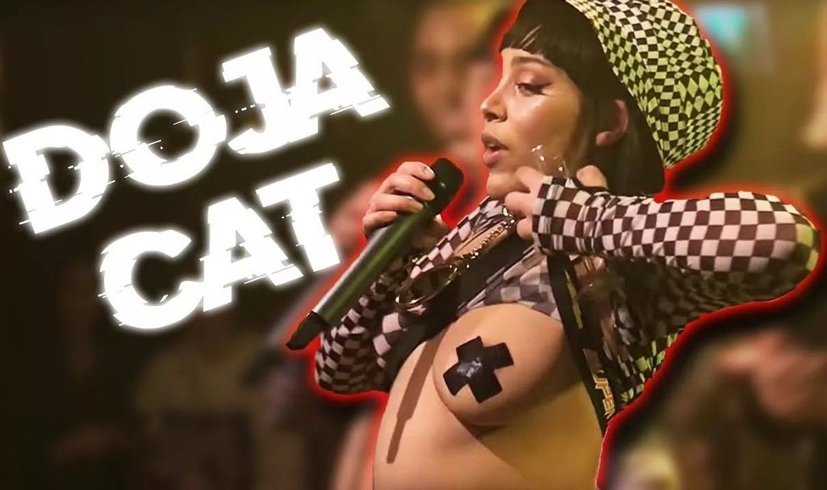 Η Αμερικανίδα Ράπερ Doja Cat Γυμνή & Sexy σε φώτος και βίντεο.