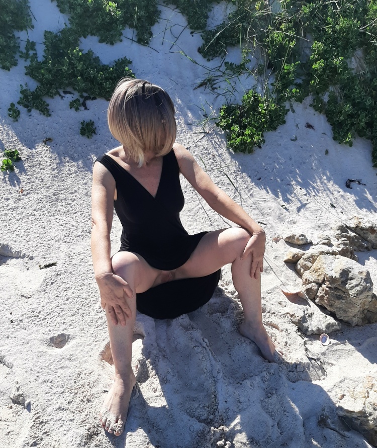 Viki Ellinida Mounara Koursaros (3)