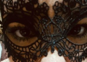 Μελαχρινή, Βυζαρού, Ελληνίδα, MiLfάρα, μας δείχνει καύλα… θέλει πούτσες συνεχώς!!!!