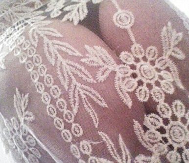 Η Ντίνα, γουστάρει να γδύνεται και να προκαλεί! Part-4