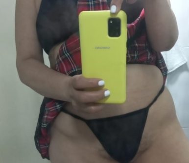 Η 50χρονη, κυρία Σταματία, είπε να σκανδαλίσει λίγο!