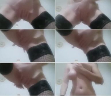 Ελληνικό, ξέκωλο, το παίζει μπροστά στην κάμερα και βάζει δάχτυλο στην κωλοτρυπίδα!