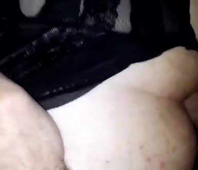 Ελληνίδα, MILF, σε ξεκώλιασμα ξενέρωτο, με καπότα….