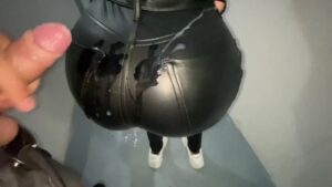 Μουνάρα Ελληνίδα, γαμιέται στο ασανσέρ!