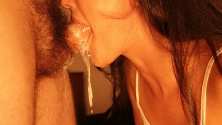 Το πιο ΒαθυΛαρυγγάτο και Αισθησιακό τσιμπούκι στο Pornhub το έχει κάνει αυτή η Ελληνίδα