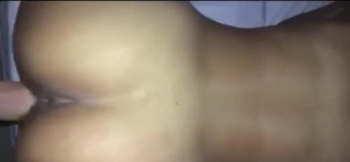 Νιαουρίζει σαν γατούλα Ελληνίδα τσουλίτσα που τον παίρνει στα